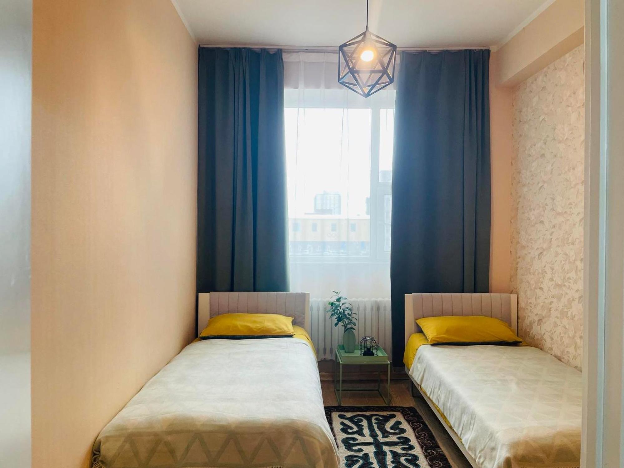 Nomad Airport B&B, Gobi Tours ウランバートル エクステリア 写真
